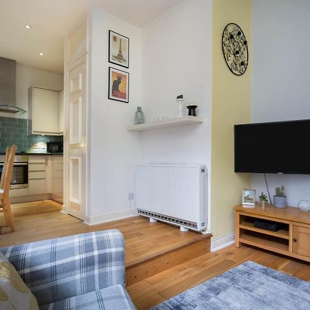 Sunshine On Leith Apartment เอดินบะระ ภายนอก รูปภาพ