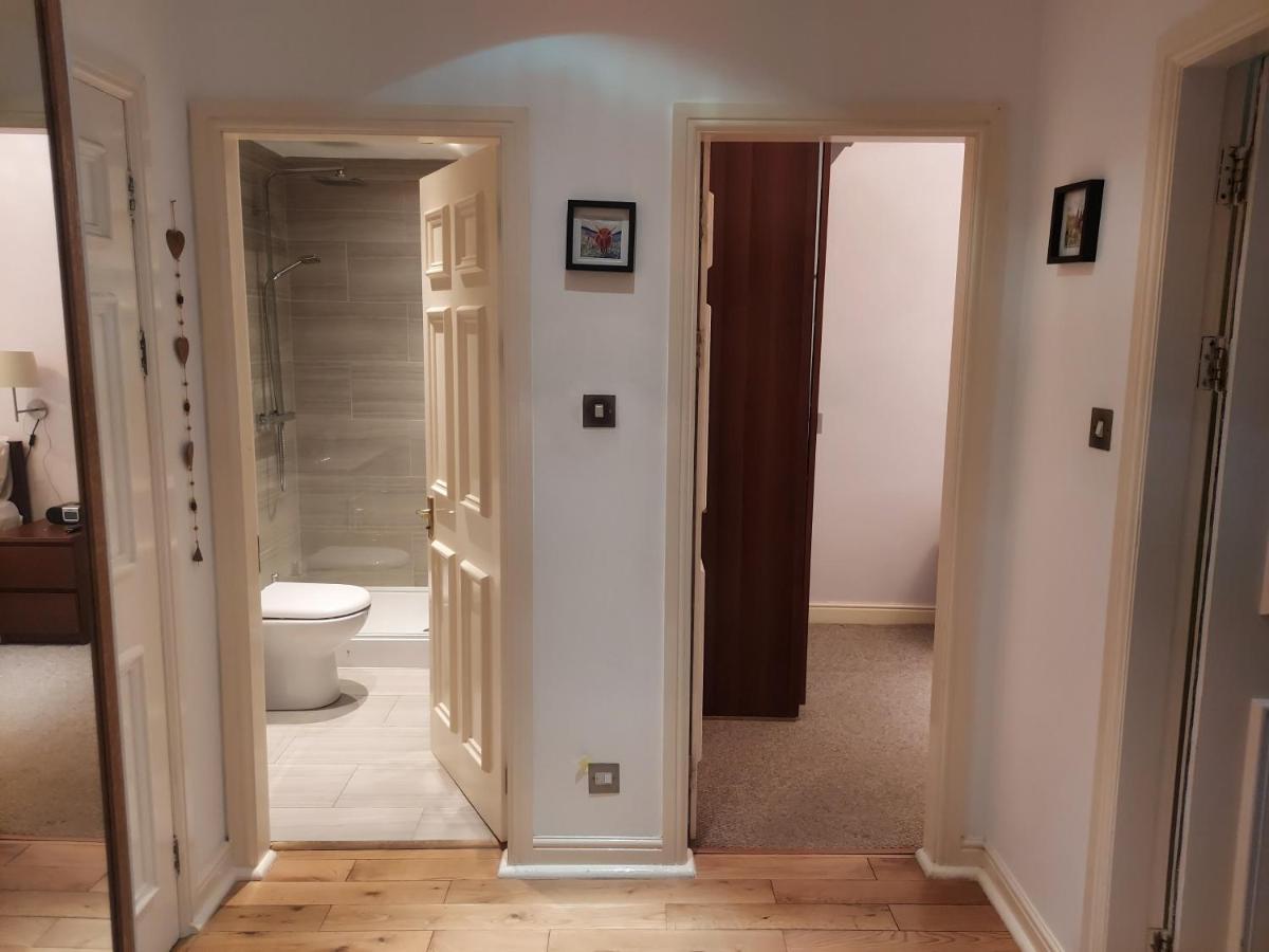 Sunshine On Leith Apartment เอดินบะระ ภายนอก รูปภาพ