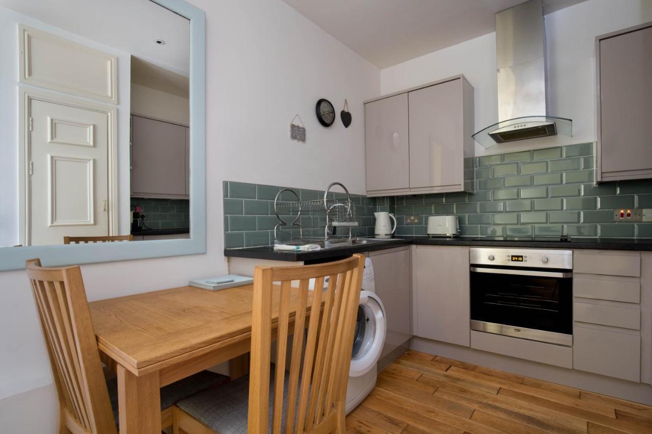 Sunshine On Leith Apartment เอดินบะระ ภายนอก รูปภาพ